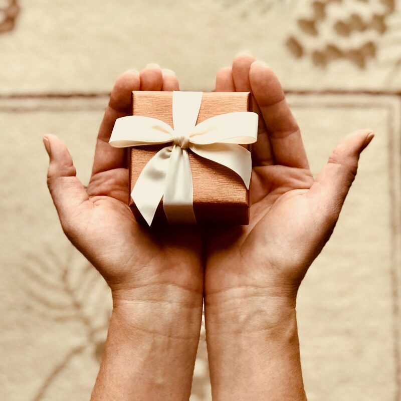 Belastingvermindering-op-giften-wordt-tijdelijk-verhoogd-naar-60%-warfid-boekhouding-accountancy-waregem
